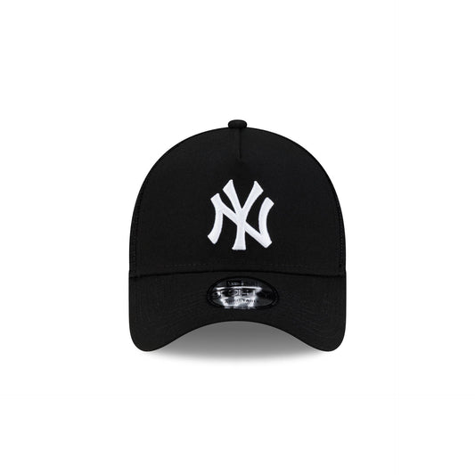New York Yankees Side Script Black 9FORTY A-Frame Trucker Hat